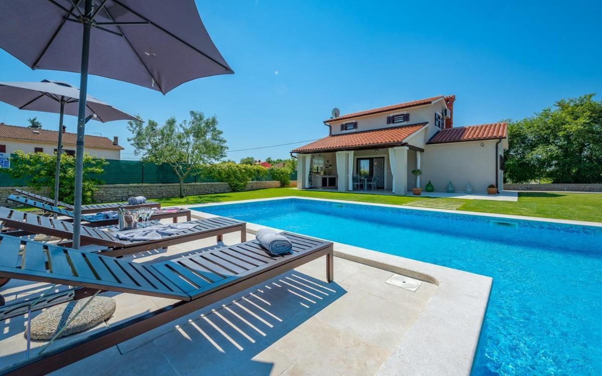 Villa Zara Marčana Exterior foto