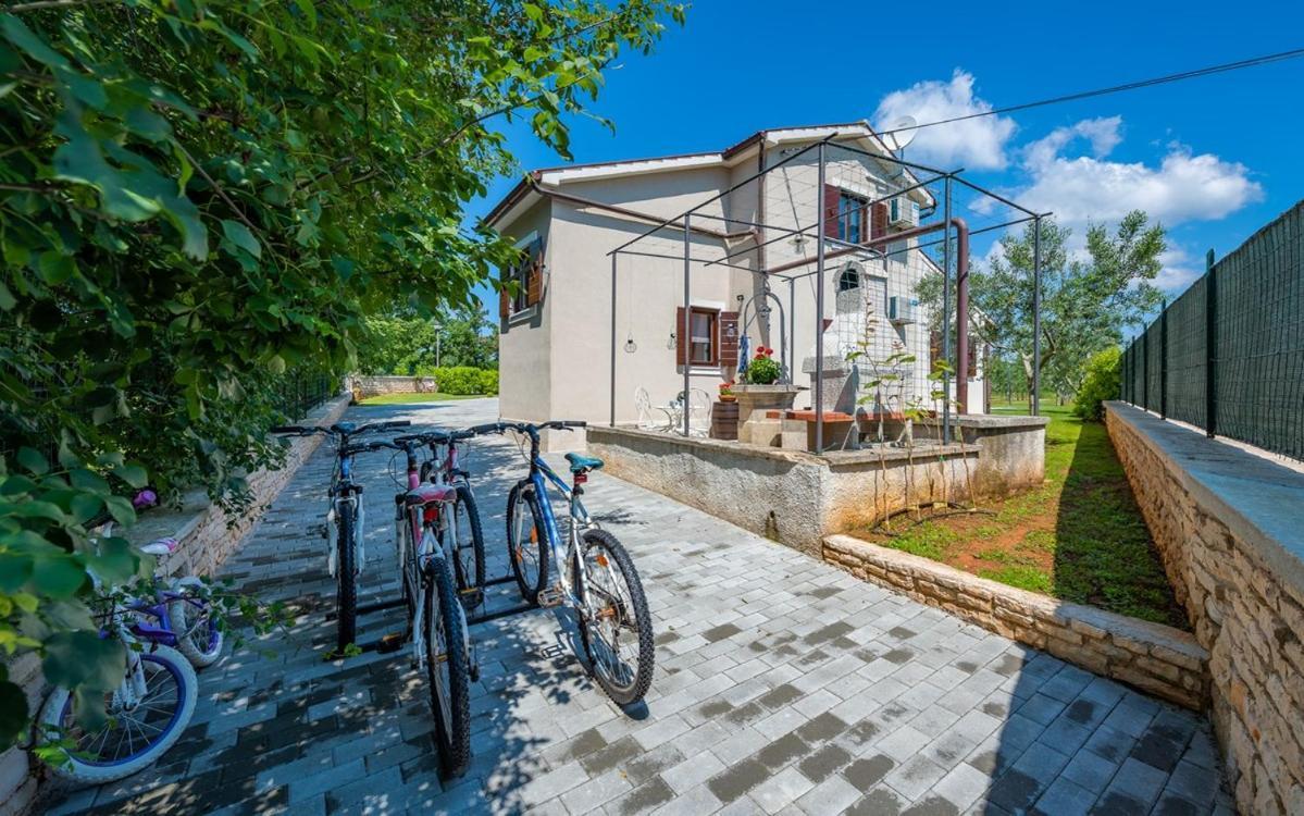Villa Zara Marčana Exterior foto