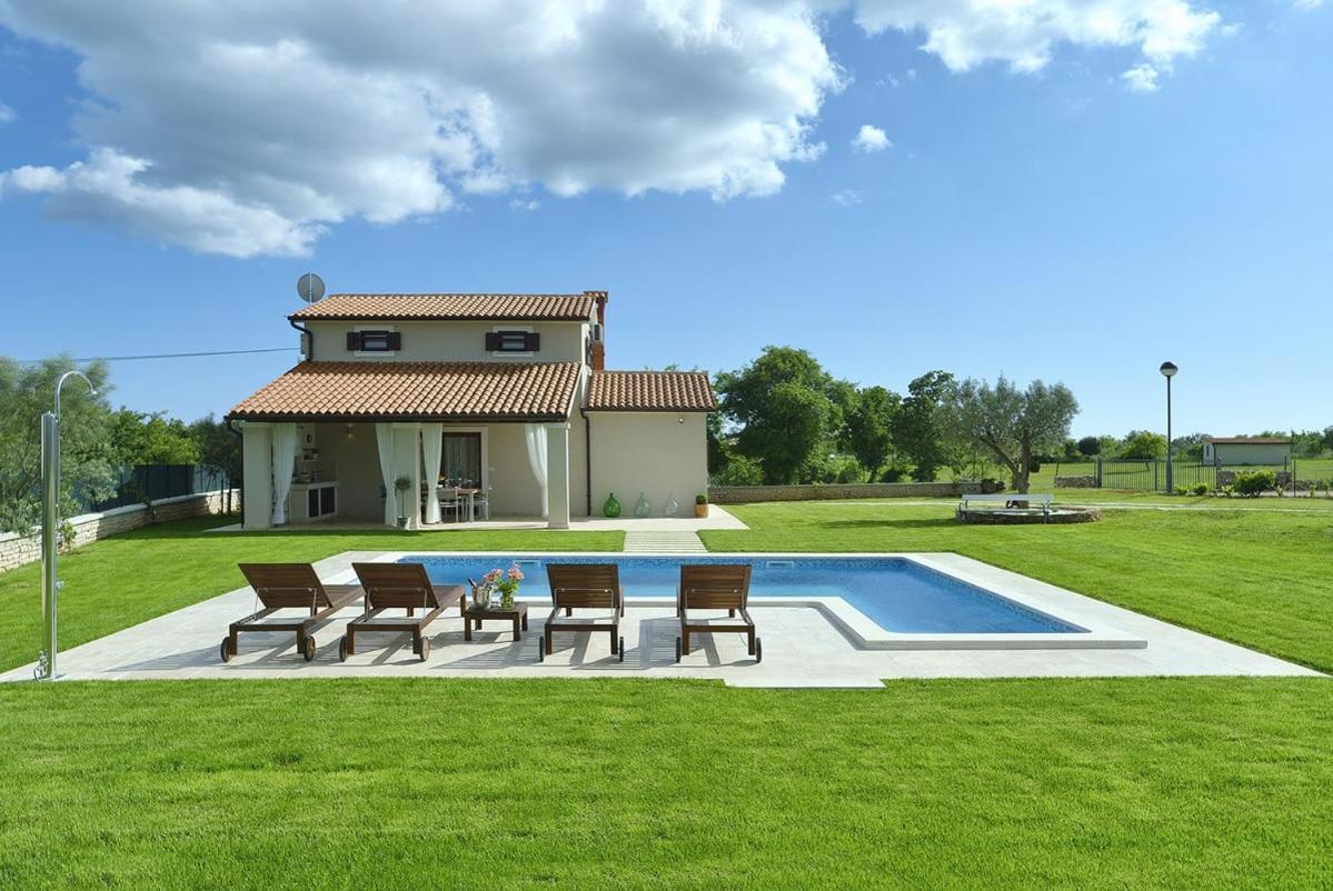 Villa Zara Marčana Exterior foto